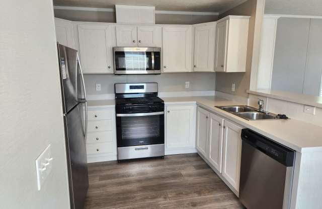 45 E. Arizona - 45 East Arizona, Wayne County, MI 48111