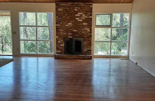 203 Soledad Drive photos photos