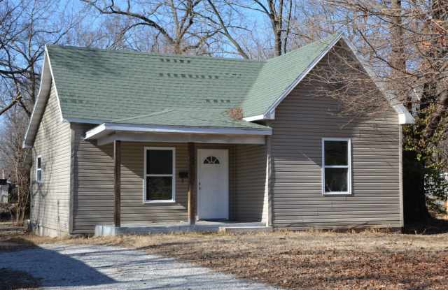 2 Bedroom home, UPDATED photos photos 2 Bedroom home, UPDATED photos photos