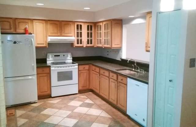 13329 Waterside Circle Gallery 3