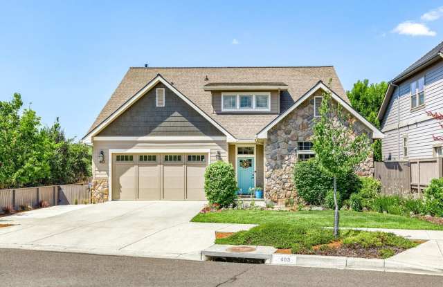 Four bedroom home with Pool! | Available Now - 403 Briscoe Place, Ashland, OR 97520
