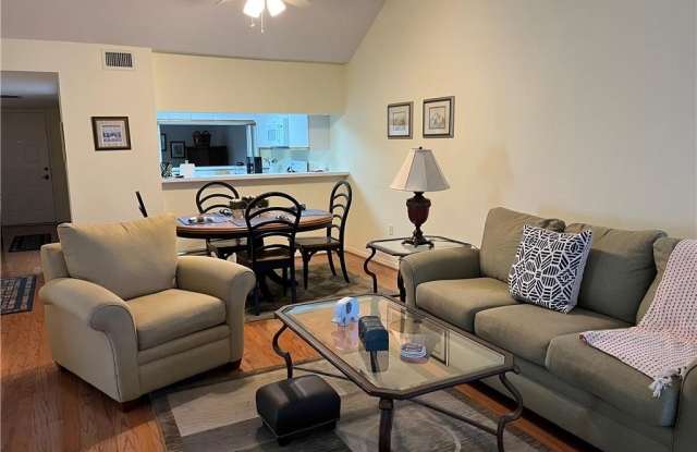 6371 Pelican Bay Blvd Gallery 2