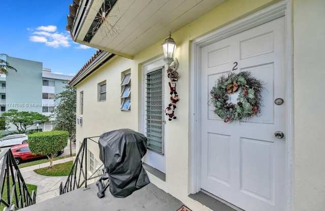 291 Navarre Ave - 291 Navarre Avenue, Coral Gables, FL 33134