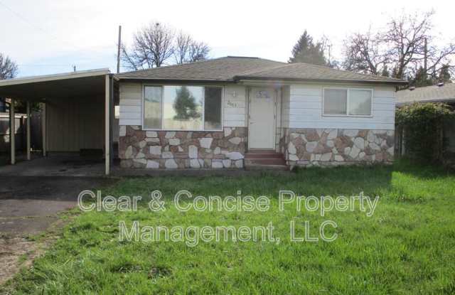 2663 Centennial Blvd - 2663 Centennial Boulevard, Springfield, OR 97477