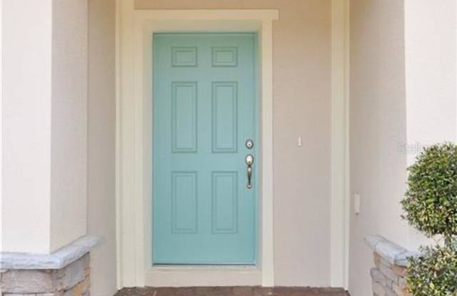 960 LAKEFRONT VILLAGE DRIVE Gallery 3