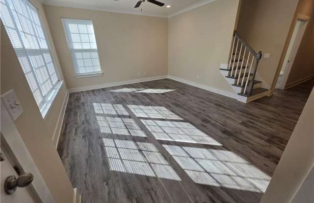 1751 Eastfall Street Gallery 2