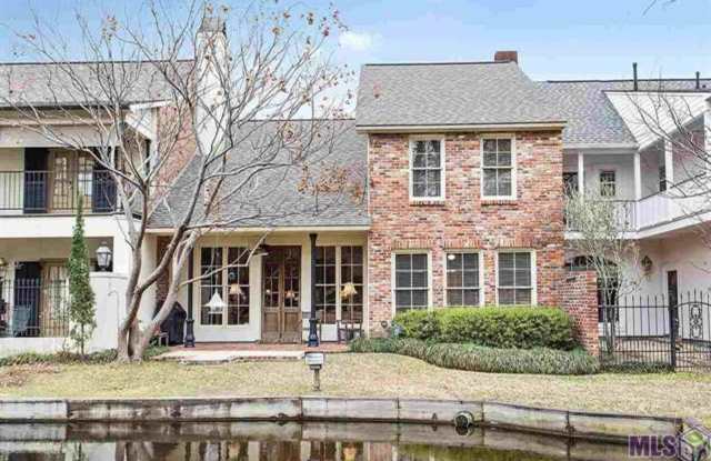 Beautiful New Orleans style townhome in Cypress Lake - 8020 Cypress Lake Drive, Baton Rouge, LA 70809
