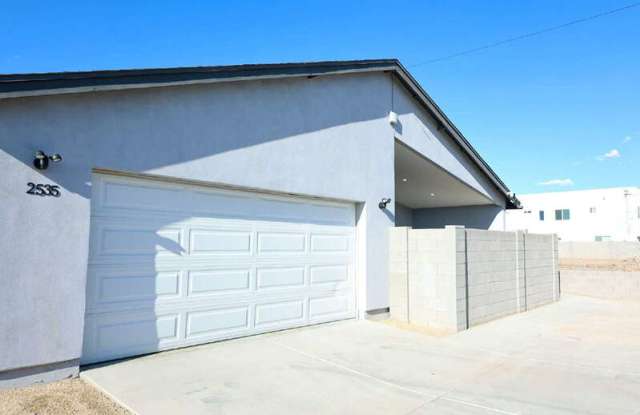 2535 East Broadway Road photos photos