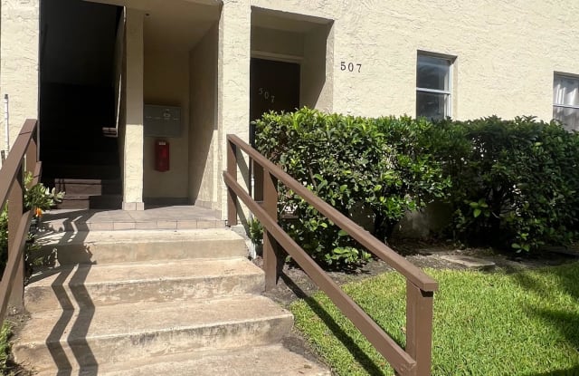 507 East San Sebastian Court Gallery 1