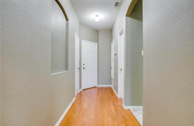 2928 Muirfield Drive Gallery 4