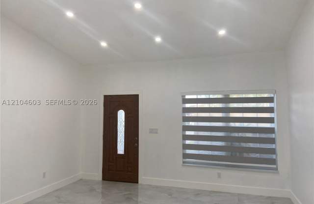 54 NW 109th Ct Gallery 4