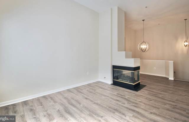 11401 GATE HILL Place Gallery 4