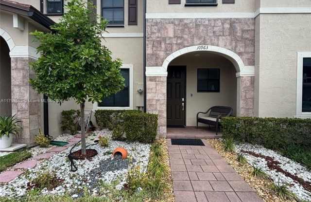 10963 W 32nd Ln photos photos