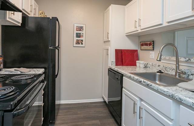 Arbors of Brentwood photos photos