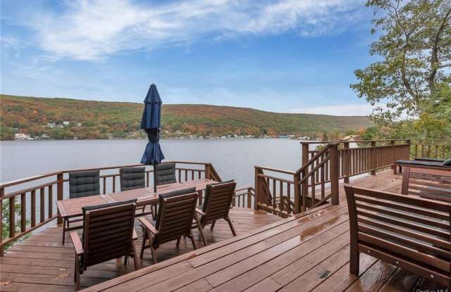 14 Van Orden Lane - 14 Van Orden Lane, Greenwood Lake, NY 10925