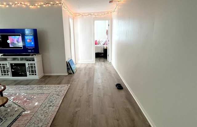 6430 Ventnor Ave photos photos