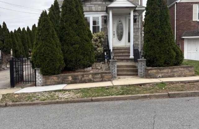 9 Rollins Ave photos photos