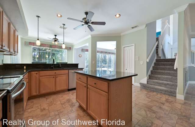21601 Belhaven Way Gallery 4
