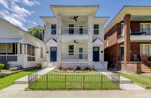 905 E Park Ave photos photos