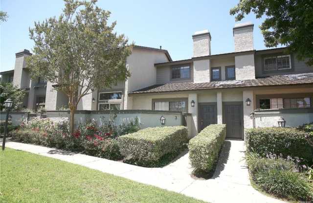 3 Stardust - 3 Stardust, Irvine, CA 92603