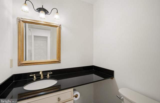 11307 HEADLANDS Court Gallery 4