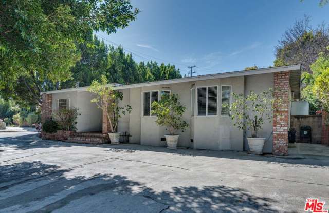 4833 Alcove Ave - 4833 Alcove Avenue, Los Angeles, CA 91423 4833 Alcove Ave - 4833 Alcove Avenue, Los Angeles, CA 91423