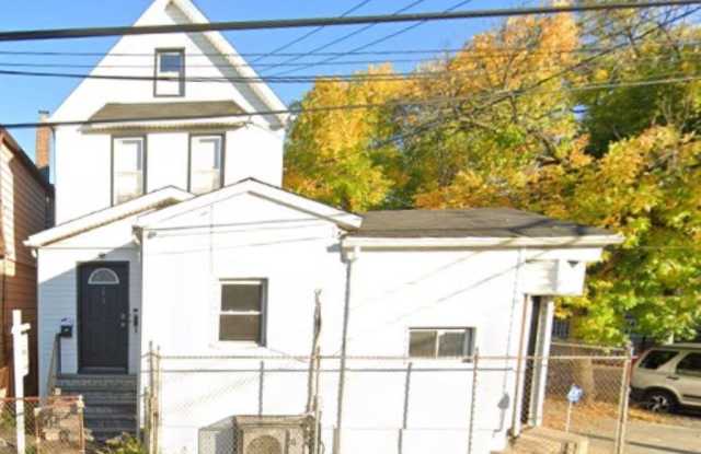 144-19 111 Avenue unit: 1St Floor photos photos