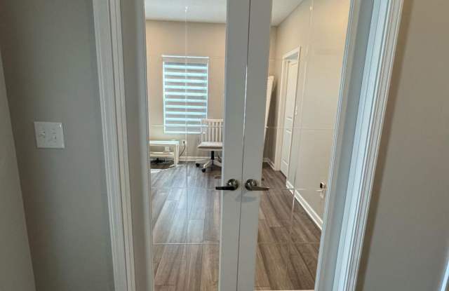 197 Cape May Gallery 4