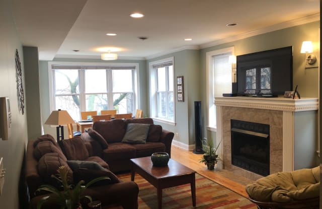 941 West Gordon Terrace Gallery 2