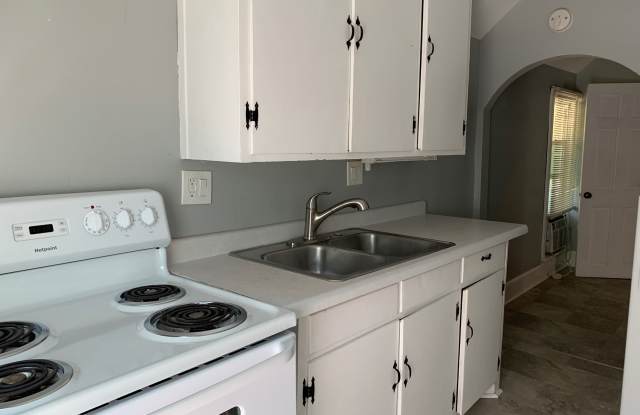 512 West Doty Street - 2 Gallery 2