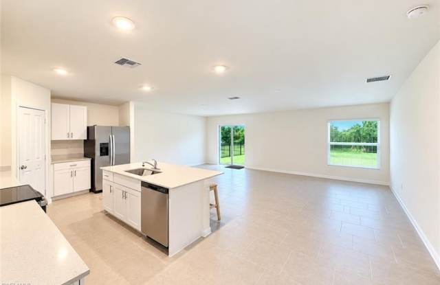17325 Cantu Ct Gallery 3