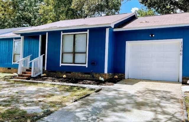 1366 Worstead Drive Gallery 4