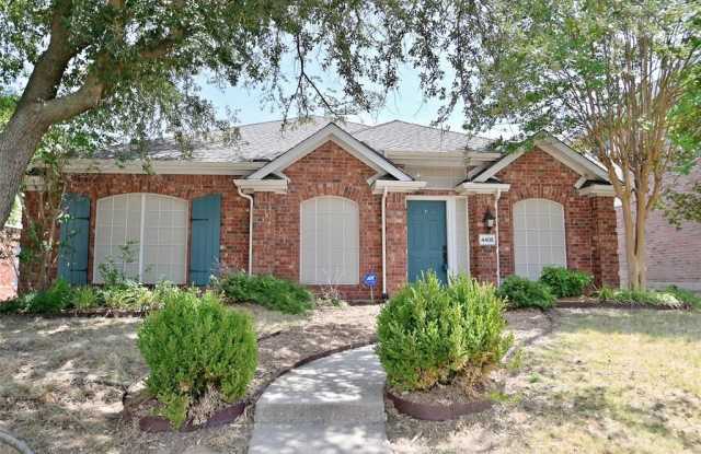 4405 Highlands Drive Gallery 2