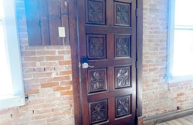 616 BRISTOW Street Gallery 2