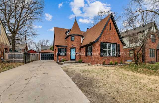 College Hill Home for rent! 4 bedroom 2 bath! photos photos