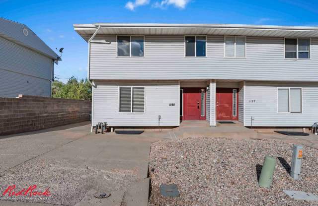 Charming 7-Bedroom Townhome on the South End of Town Gallery 4