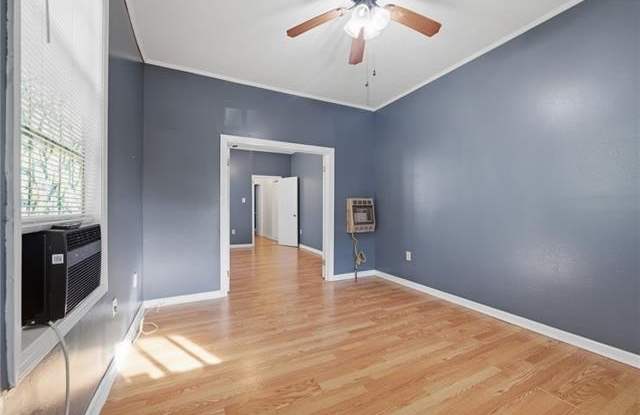 1708 S LOPEZ Street Gallery 3