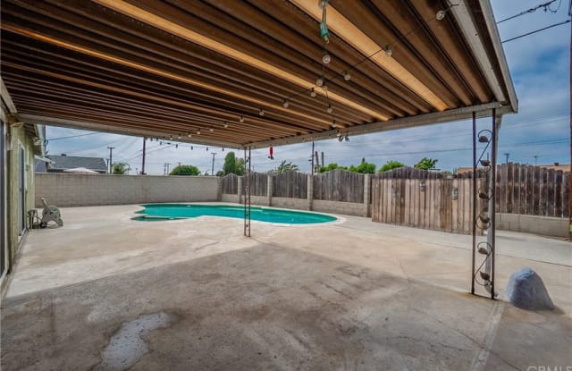 6573 Yosemite Dr - 6573 Yosemite Drive, Buena Park, CA 90620