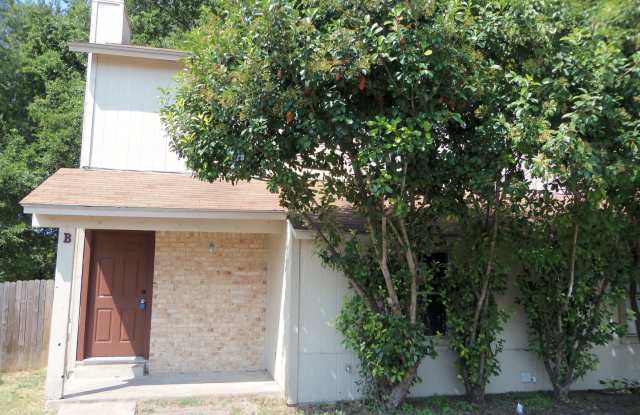 6014 B Conti in SE Austin!! photos photos