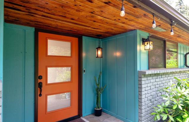 Beautiful Private Bellevue Rambler on Over Half an Acre | 4 Bed | 2 Bath photos photos