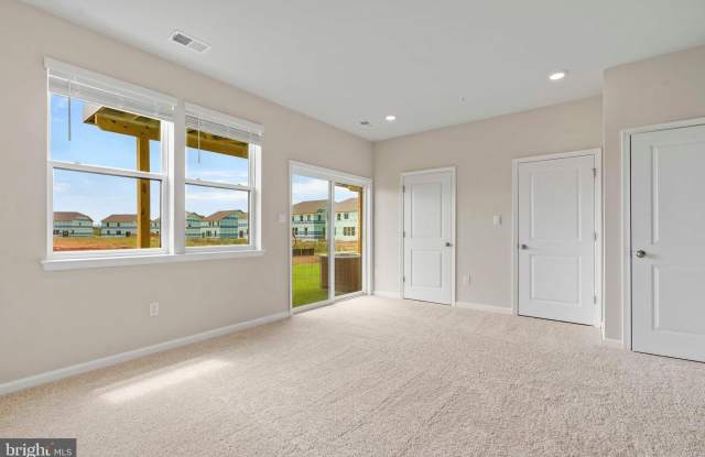 877 AMITY Street photos photos