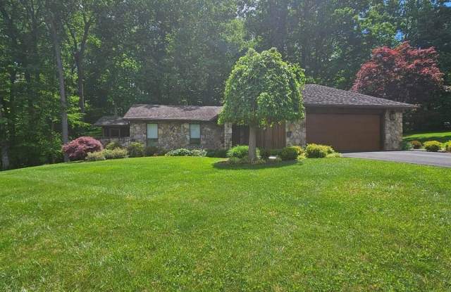 778 Quail Hollow Drive - 778 Quail Hollow Drive, Elizabethton, TN 37643