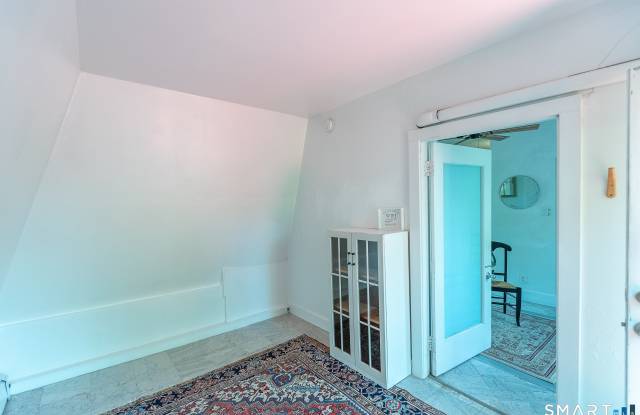 236 Hempstead Street Gallery 4