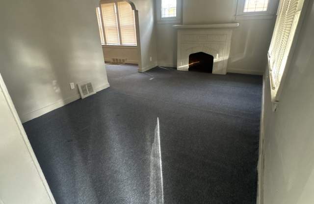 19539 Hickory St Gallery 3