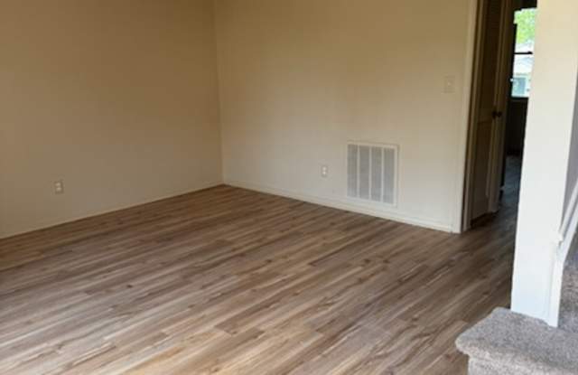 1628 Spring Garden Street - C photos photos