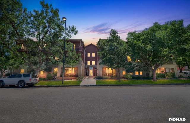 Two each: Bed, Bath, Parking, Storage Unit - Top floor end unit, wrap around Balcony photos photos