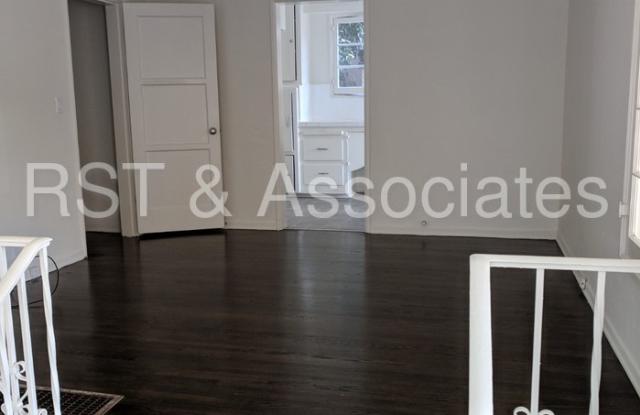 5873 Saturn Street Gallery 4
