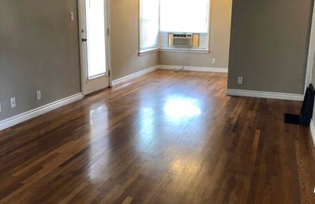 5126 Cleon Avenue Gallery 4
