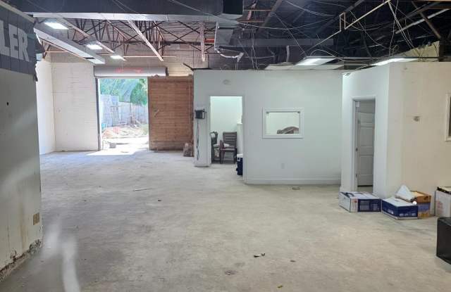 1031 CROMWELL BRIDGE Road Gallery 3