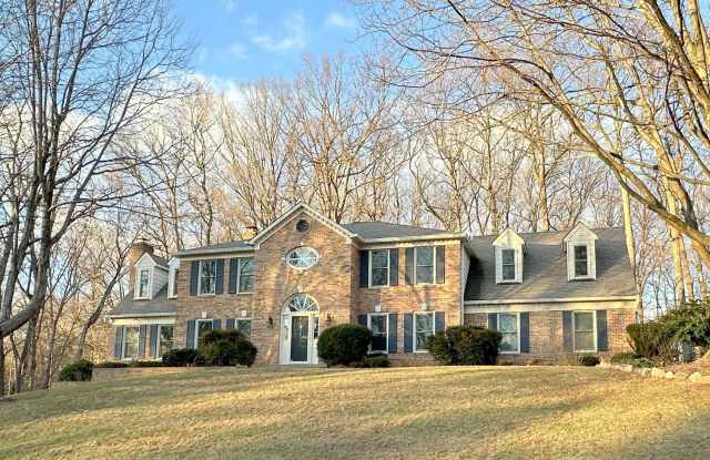 Holly Knoll Single Family Home For Rent In Great Falls! - 11560 Holly Briar Lane, Great Falls, VA 22066